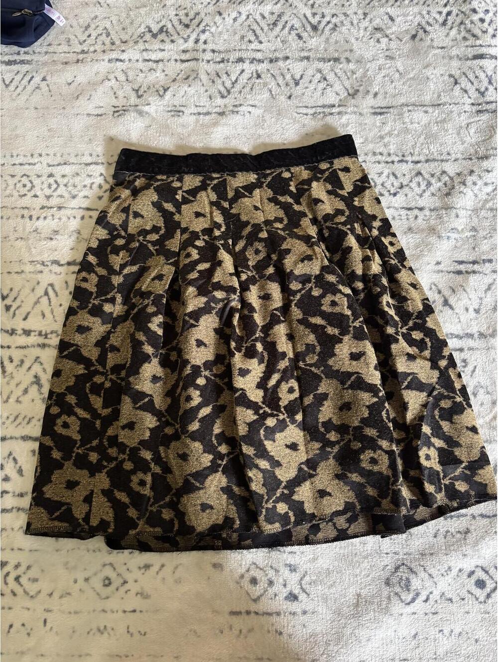 LOFT Petites Black and Gold Floral Jacquard A-Line Skirt
